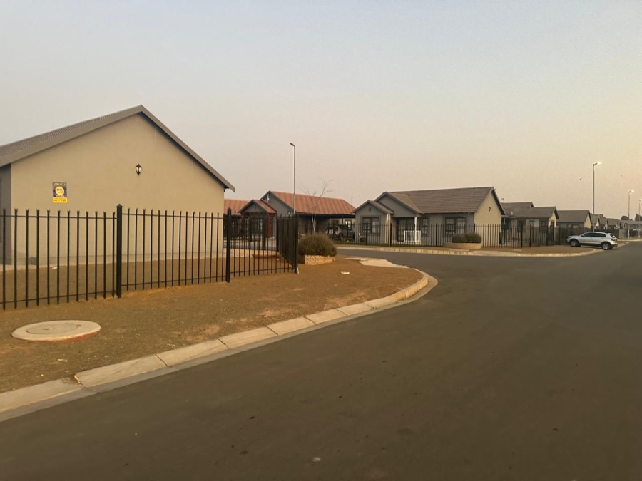 4 Bedroom Property for Sale in Bloemspruit Free State